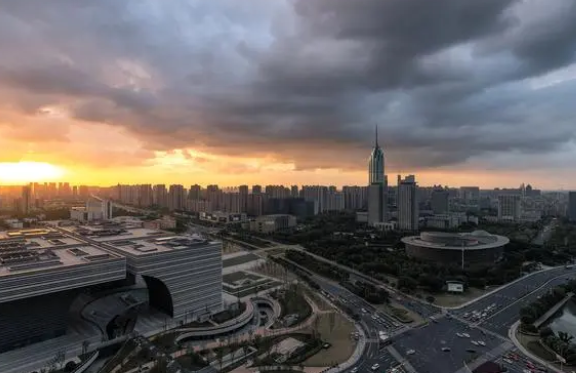 台风达维预计影响日本东部 网友叫好